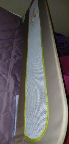 حاجز الأمان لسرير الأطفال للبيع في فاس - 2