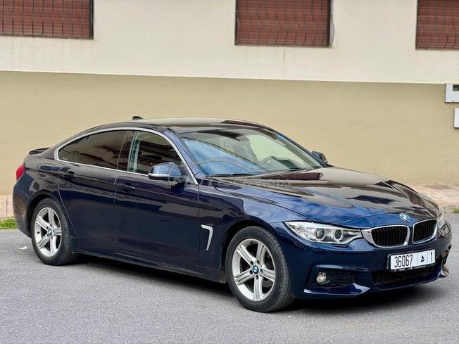 BMW SERIE 4 420d 2016 très bon état. 200000km.