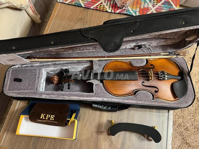 كمان للبيع في الدار البيضاء