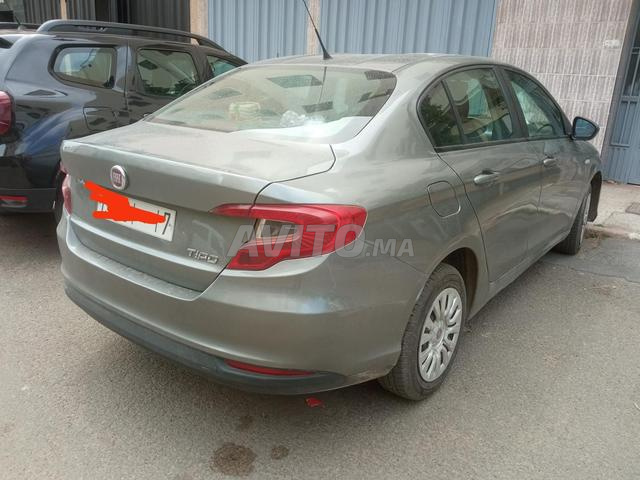 Voiture d'occasion - 2