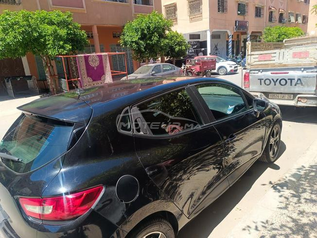 Renault Clio Essence Manuelle 2014 à Marrakech