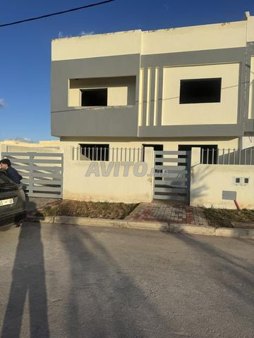 فيلا شبه مكتملة - 2