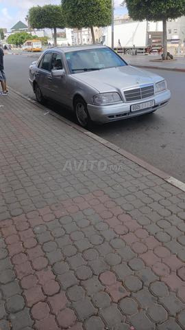 سيارة. مرسيدس. 250 أنيقة - 2