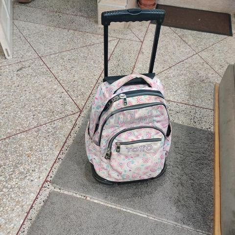 حقيبة مدرسية للبنات من توتو