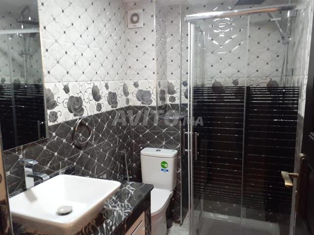 Appartement très propre meublé - image 3