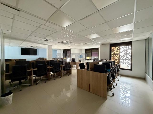 Bureau professionnel 240 m² à Agdal-Rabat - 2
