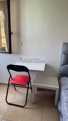 Studio meublé à louer à Agdal - image 3