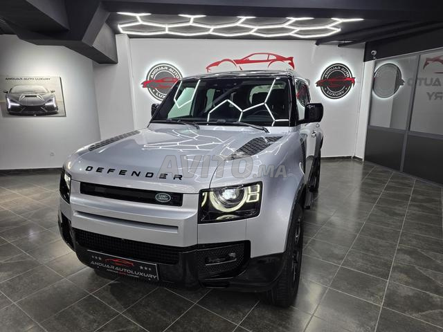 لاند روفر ديفندر فيرست إديشن 7 مقاعد 240 حصان