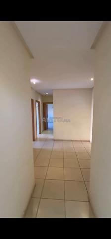 Appartement vide 3 chambres à louer ain mezouar - image 5