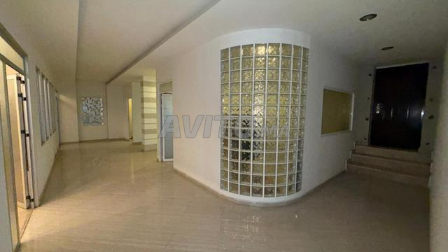 محل تجاري 1350 متر مربع – شارع مولاي إسماعيل