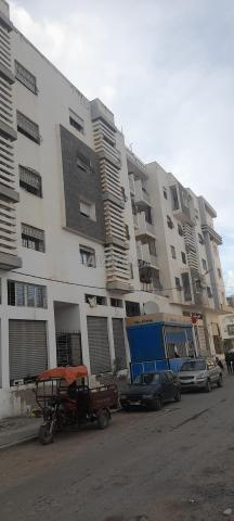 Local commercial à vendre titré à l'Immeuble Badr - 2