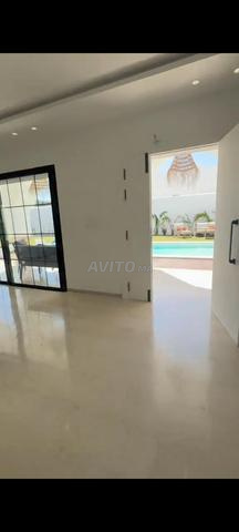 فيلا بمسبح أشقر - 2