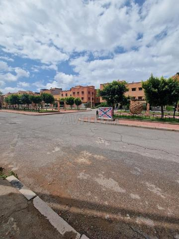 محلات تجارية 27 متر شوكة - 2