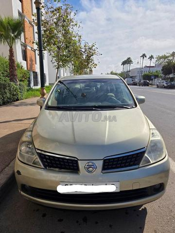 نيسان تيدا بنزين يدوية - 2