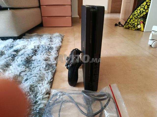 PS4 slim bon état