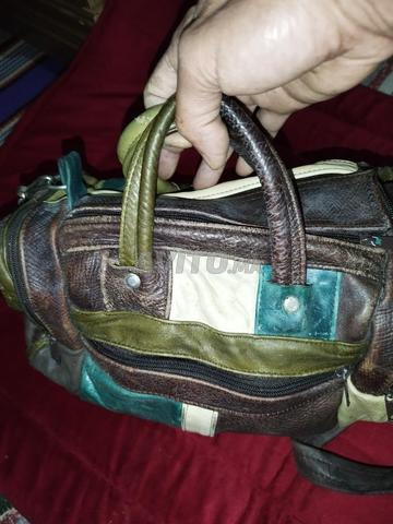 Sac authentique en cuir, vintage et distinctif