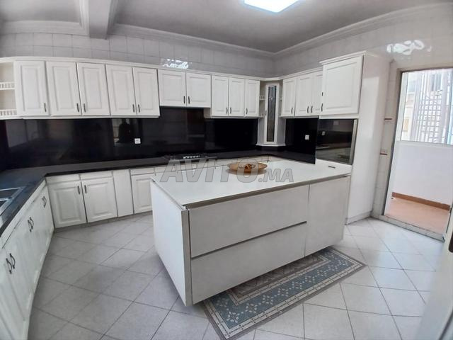 🏡 شقة راقية للإيجار – راسين - 2