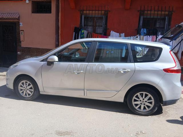 سينيـك فاخرة