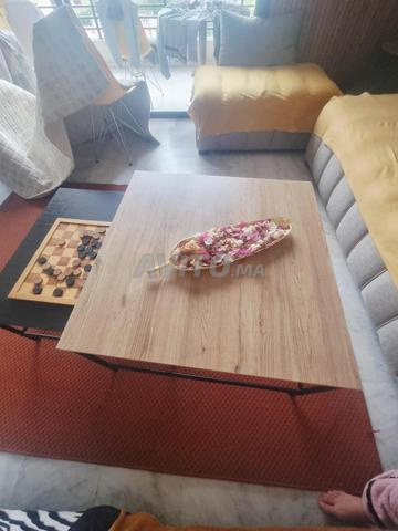 طاولتان منخفضتان - 2