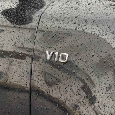 Audi S8 V10 essence automatique