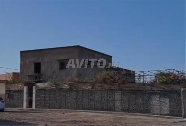 منزل شبه تشطيب على الطريق المؤدي إلى الدار البيضاء - 2