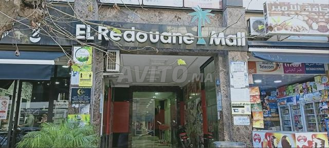 Local commercial dans un emplacement idéal - 2