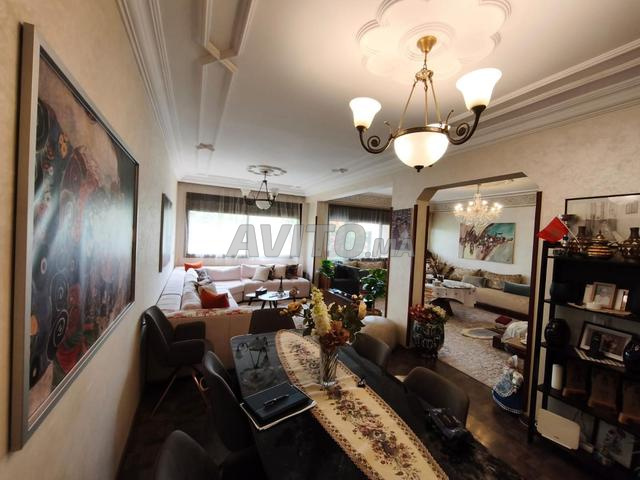 شقة للبيع بمساحة 202 متر مربع في الرباط - 2