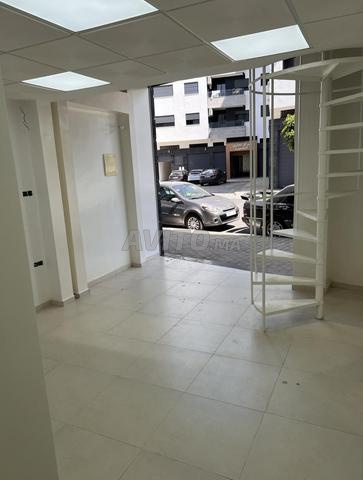 محل للبيع إقامة طواهري 14 - 2