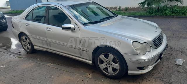 Mercedes-Benz 220 Diesel Automatique 2001 - 2