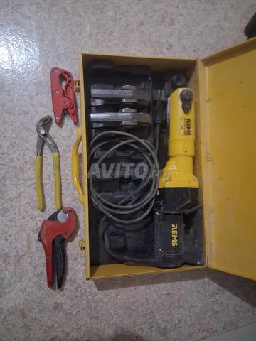 آلة كبس سلكية و فكين - 2