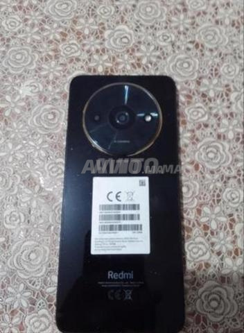 Toujours neuf, couleur noire