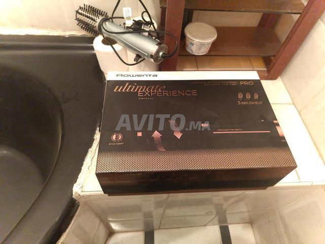 Brosse soufflante - Sèche cheveux/Sechoir Rowenta - 2