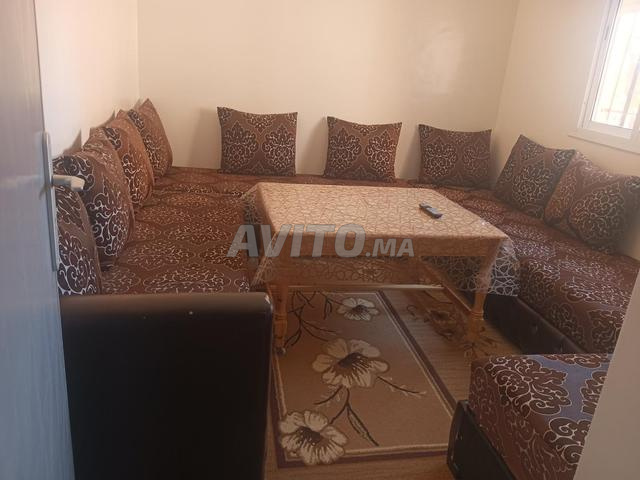 صالون للبيع بدون سجادة