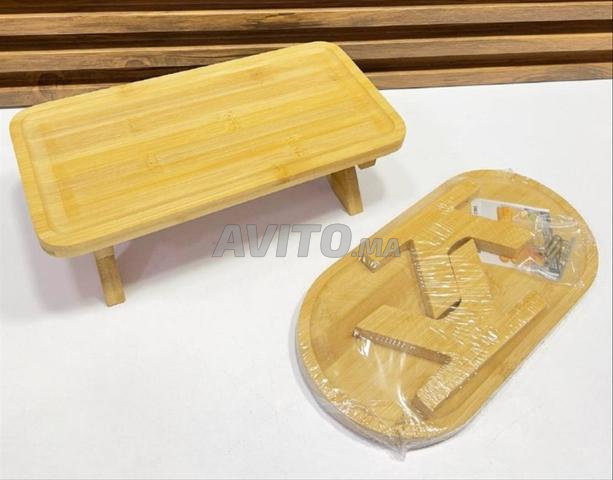 Plateau de service en bambou avec pieds pliables