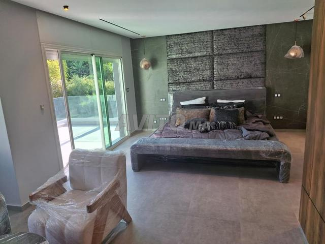 فيلا للبيع أو للإيجار - 2