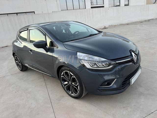 رينو كليو 4 كاملة المواصفات