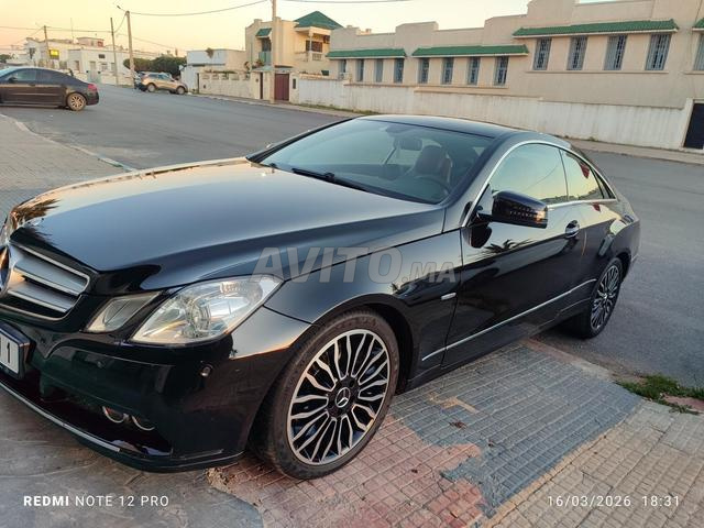 Classe E coupé très bon état
