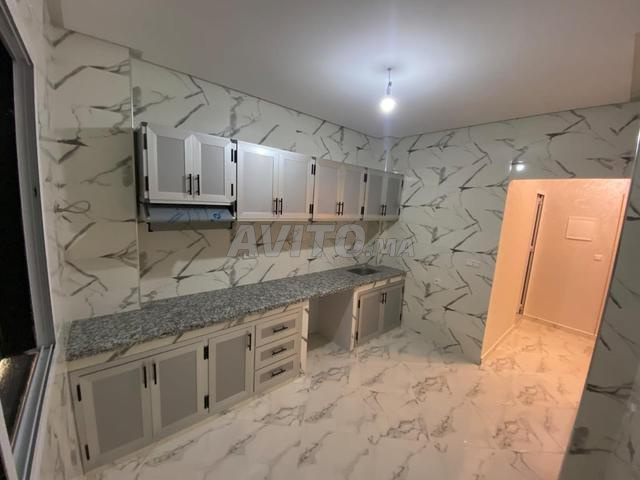 شقة للكراء بغرفة نوم وصالون بطريق الرباط - 2