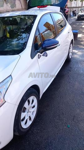 Vente voiture Peugeot 208