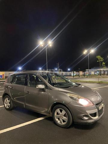 رينو سينيك 2011 ديزل جميع الكماليات - 2