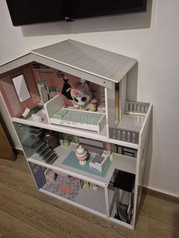 بيت دمى بحالة جيدة جداً - 2