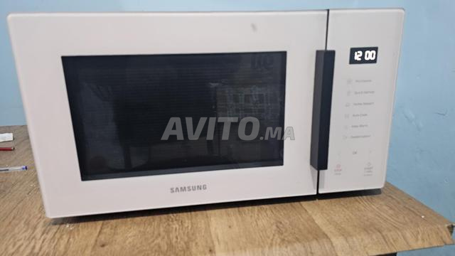 ميكروويف سامسونج سولو 23 لتر أبيض