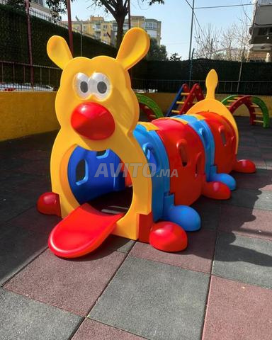 بيلسان نفق اليرقة المضحكة