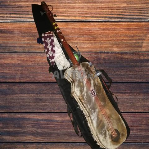 Guembri sculpté professionnel