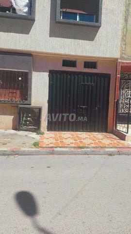 محل للبيع - 2