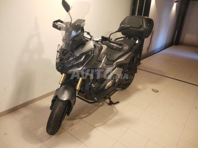 Honda X-ADV 750 importée neuve