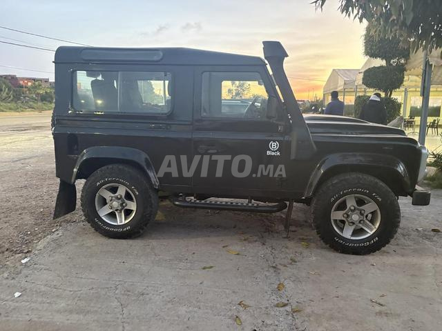 Land Rover Defender Black Edition 23/80 - 2