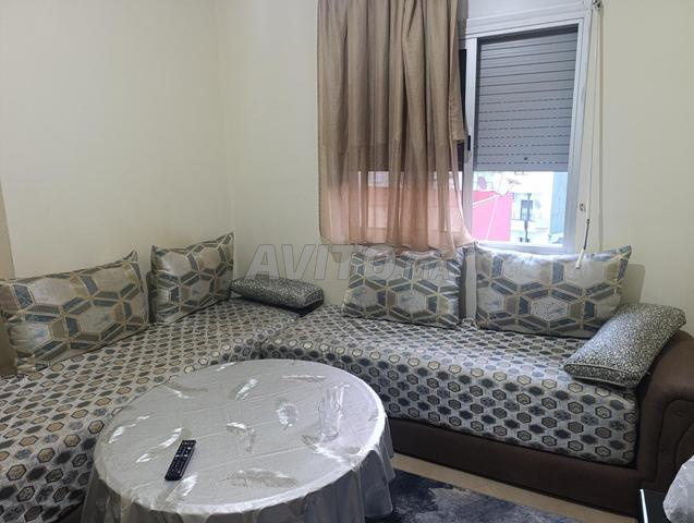 غرفة معيشة شبه جديدة - 2