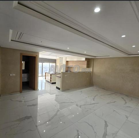 شقة فارغة للإيجار - فاونتي العليا - 2