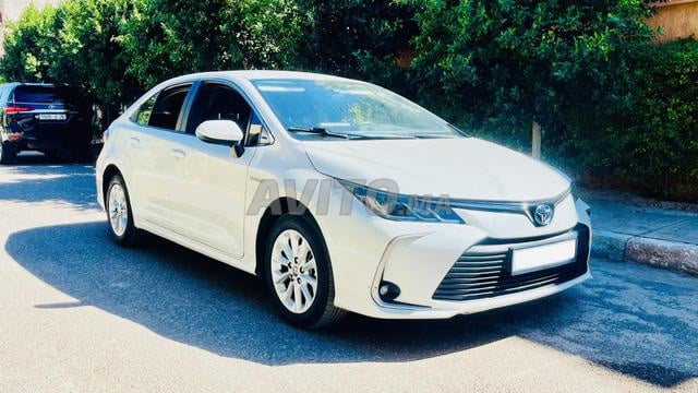 تويوتا كورولا هايبرد